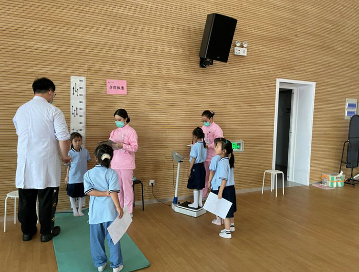 我院圆满完成辖区17校2万余中小学生体检工作2.JPG