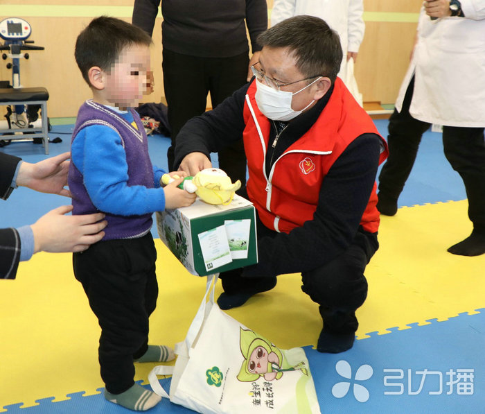苏报集团（引力播）：加油康复！“折翼天使”获新春暖心祝福.jpg