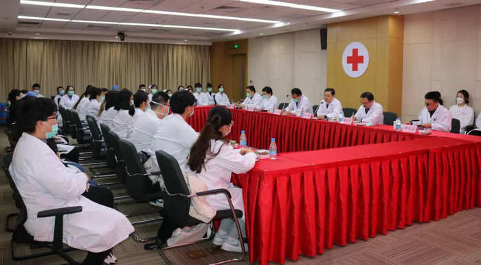 畅所欲言，倾听心声——我院召开实习生座谈会.jpg