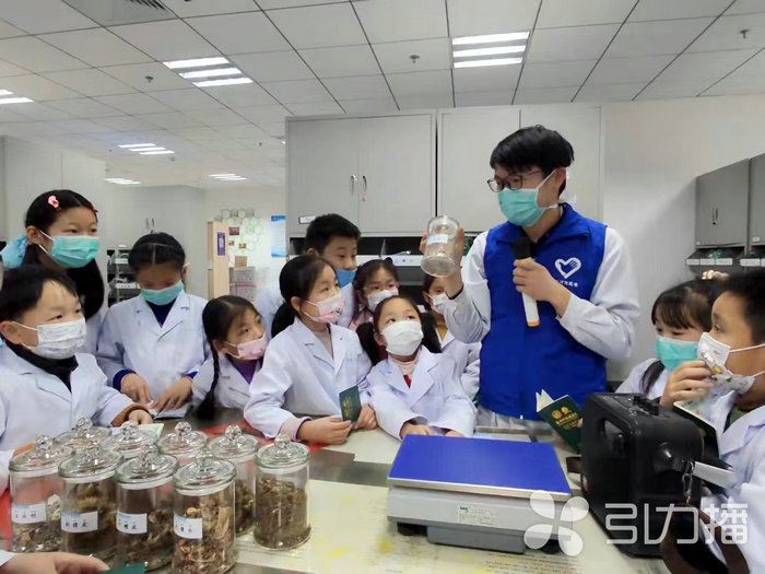苏报集团（引力播）：健康公益课程服务近700人次 为开学贡献医学力量4.jpg