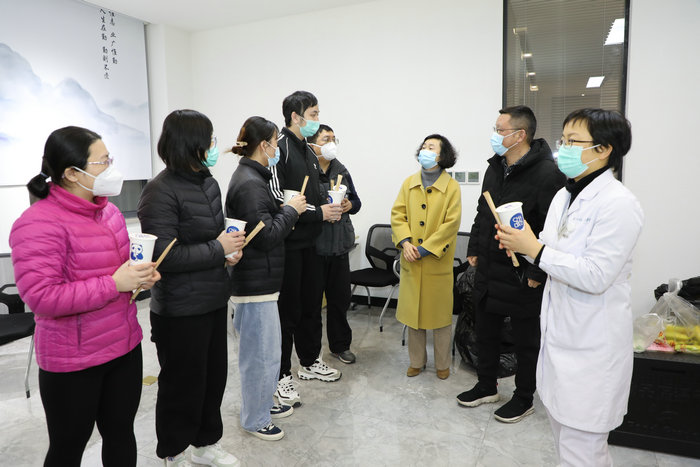 苏州高新区残联慰问抗疫一线医护_0002.jpg
