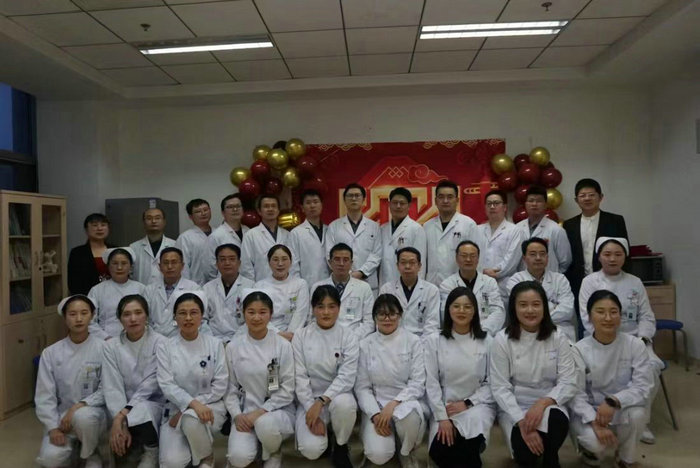 我院骨科组织迎春晚会共守年关.jpg