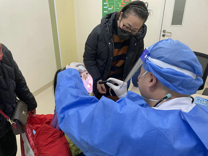 疫情期间的儿童健康,“照顾门诊”来守护.jpg 疫情期间的儿童健康,“照顾门诊”来守护.jpg