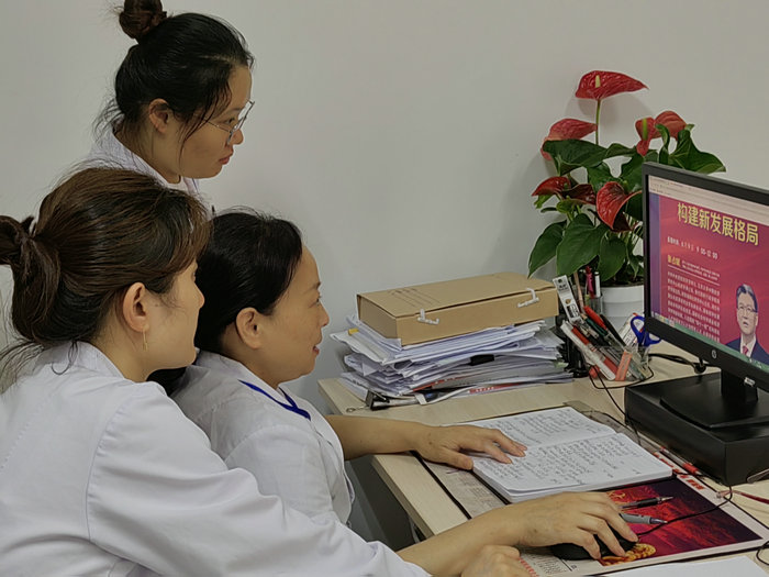 我院开展第十五个国际档案日活动.jpg