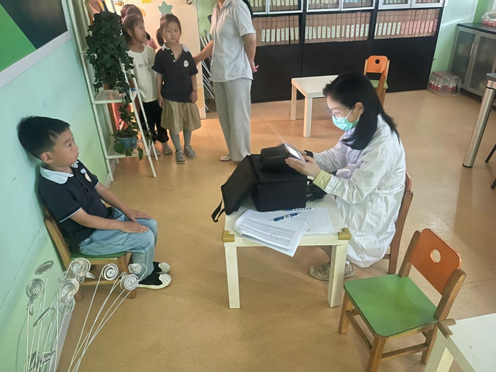 苏州高新区开展全国爱眼日系列活动.jpg