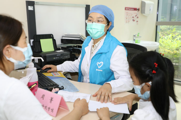 新华日报（交汇点）：为儿童带来优质便捷的医疗服务 苏州高新区启动第四届“关爱儿童健康月”.jpg