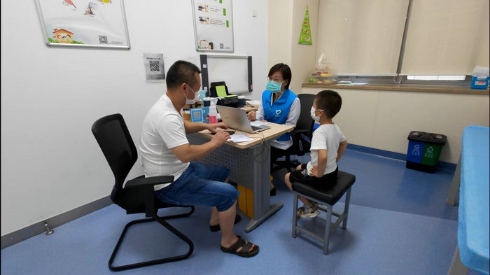健康一夏｜300余名儿童参与生长发育义诊.jpg
