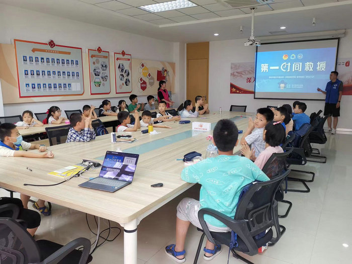 健康一夏丨应急防疫课走进经开区、浒墅关镇青少年暑托班.jpeg