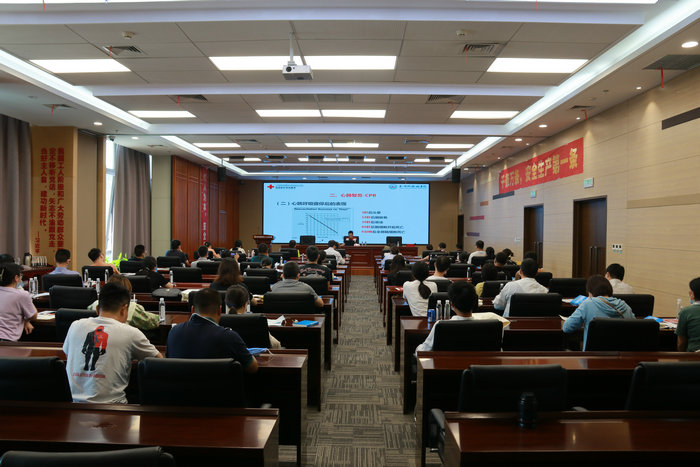 急救新人｜7场救护普及 高新区总工会护航企业安全2.jpg