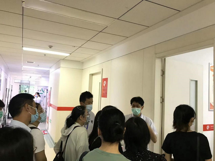 苏州市医疗器械行业协会一行来我院参观交流.jpg
