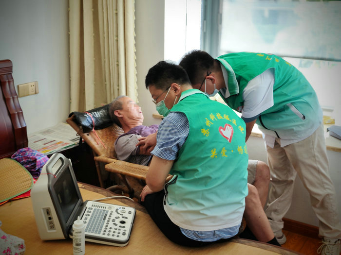 夕阳红｜健康义诊、指导进西渚花苑3.jpg