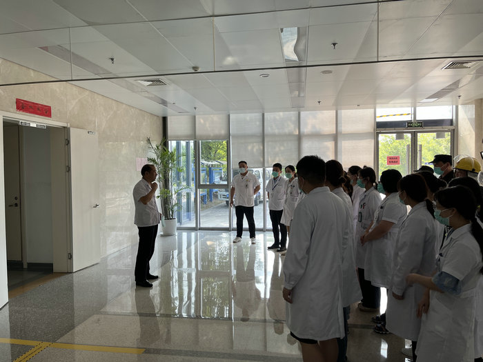 我院消防演练走进医技部门 安全提示入人心_0001.jpg