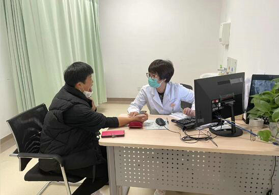 新苏网：膏方进补季 苏州科技城医院开设中医膏方门诊.jpg