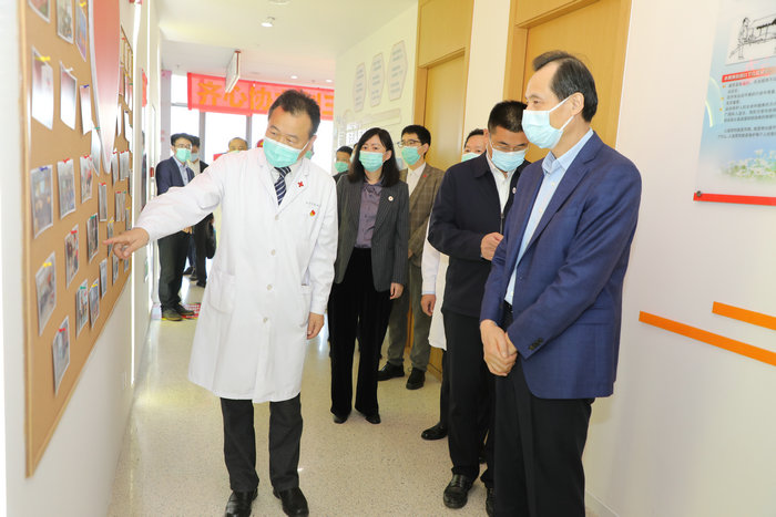 市红十字会领导调研我院（江苏省红十字应急救护培训基地）工作.JPG