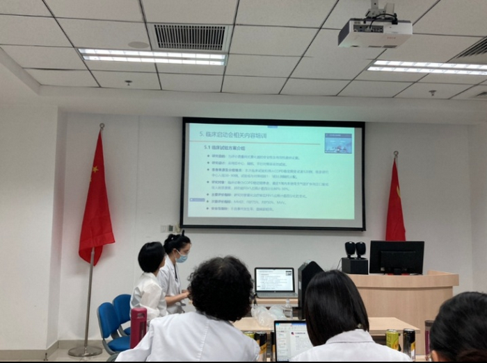 我院完成国内首家可单次定量给药的微量网式雾化器临床试验.png