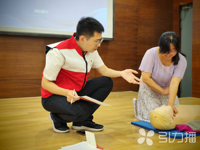 苏报集团（引力播）：全国红十字志愿服务先进典型名单公布 苏州一人入围2.jpg