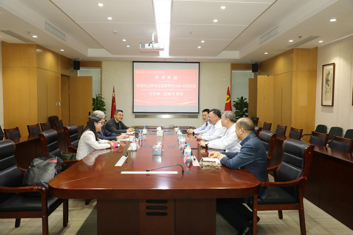 法国社会事务总监察署名誉总监克8B4A3186法国社会事务总监察署名誉总监克.jpg