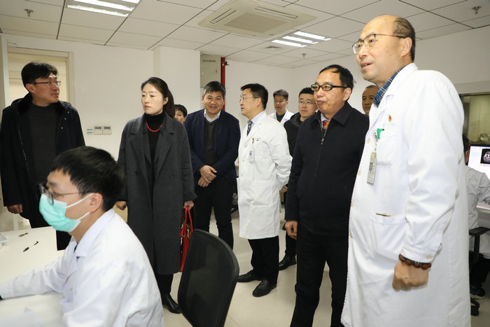 我院荣获“中国康复医学会科学技8B4A7069安徽省阜阳中医医院来院交流并签.jpg