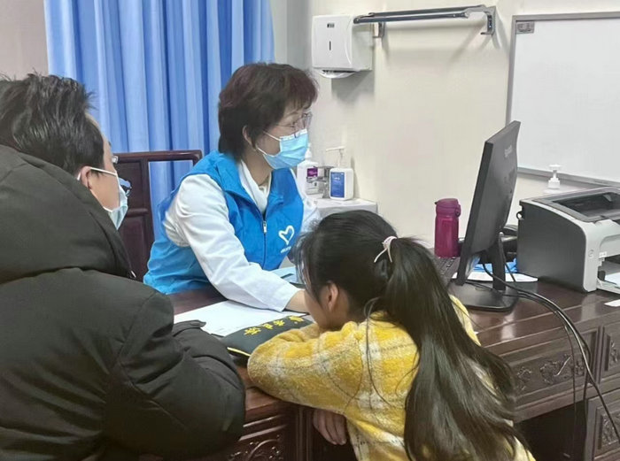 “党建共建•看发育学自护”我院生长发育义诊走进通安.jpg
