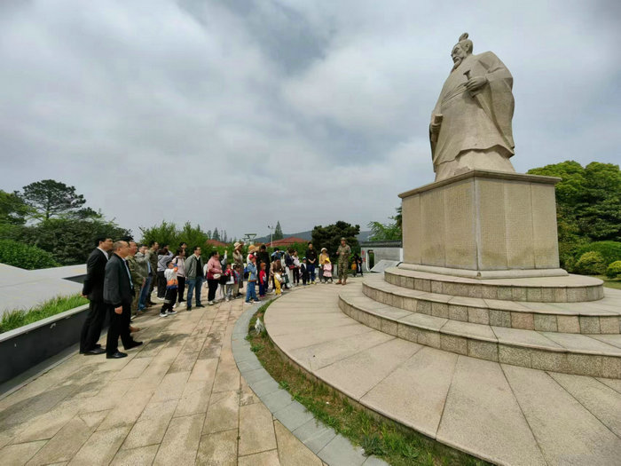 观空军基地，强国防意识 我院第五党支部走进光福空军基地开展国家安全教育_0001.jpg