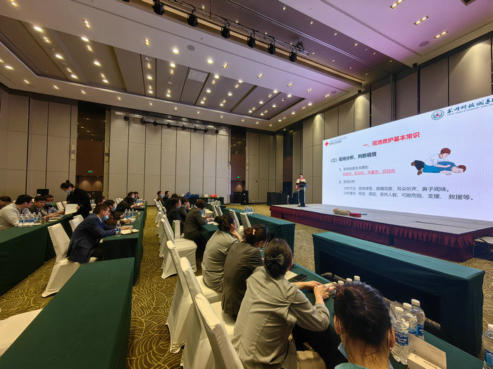 急救新人丨我院在科技城源宿酒店开展初级救护培训2.jpg 急救新人丨我院在科技城源宿酒店开展初级救护培训2.jpg