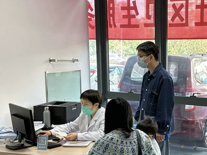 我院儿童生长发育免费筛查活动走进东渚、通安2.jpg