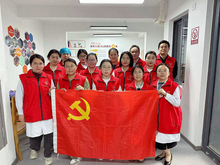 全国评选十佳！南大苏州医院“医路先锋”党建品牌展风采3.jpg