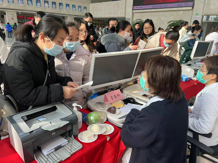 我院成功举办春季儿童助长中西医义诊活动2.jpg