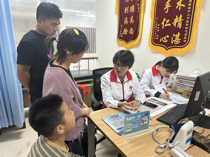 博爱送健康 我院生长发育义诊进通安.jpg