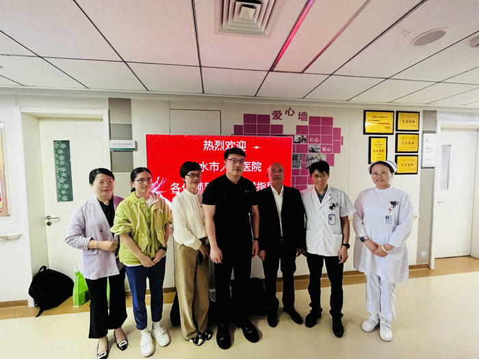丽水市人民医院来院参观全院信息化血糖管理平台.jpg