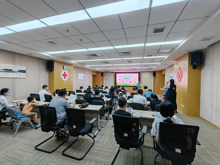 中国儿童生长发育健康传播行动苏州站活动举行.jpg