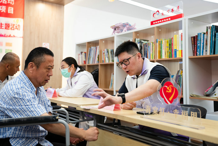 我院联合通安分院开展2024年医师节暨助残义诊活动2.jpg