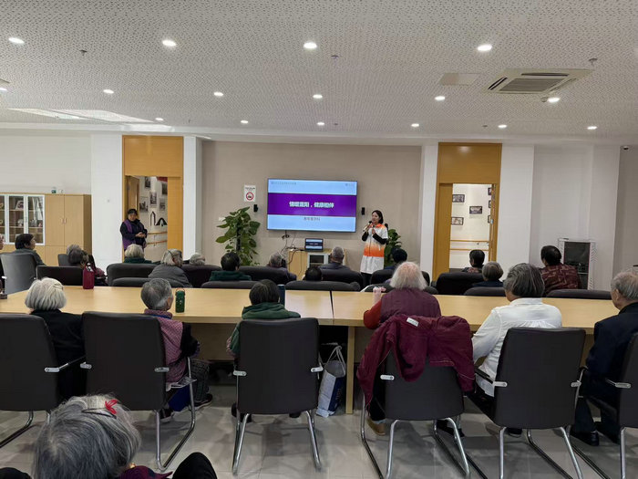 情暖重阳，健康相伴——我院“重阳敬老月”系列活动温暖启航4.jpg