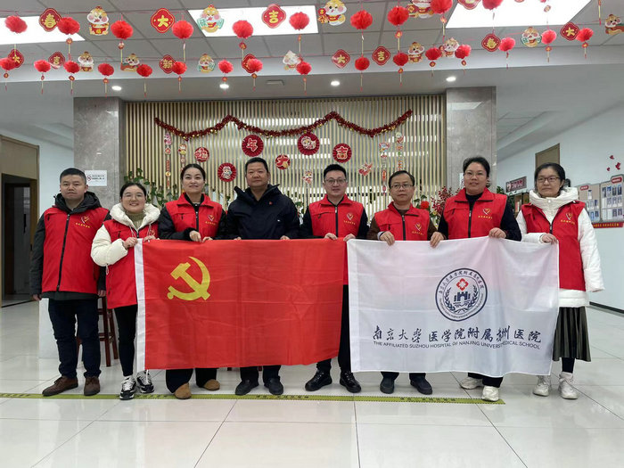 深化党建引领社区服务 我院义诊筛查活动进龙景社区.jpg