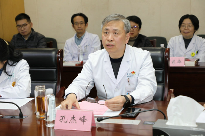 我院举办2025年统一战线迎新春座谈会暨党外代表人士情况通报会3.jpg