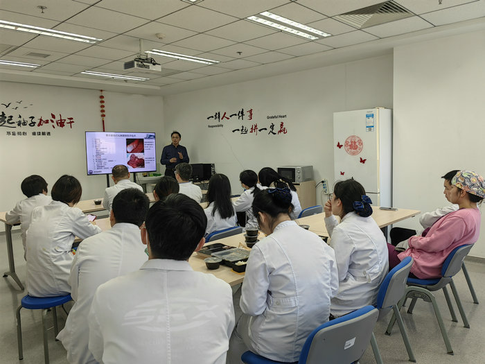 共促消化道早癌多学科诊治发展.jpg