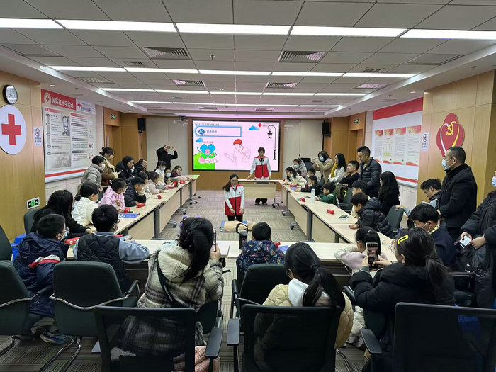党建引领多措并举 南大苏州医院温暖迎新春6.jpg
