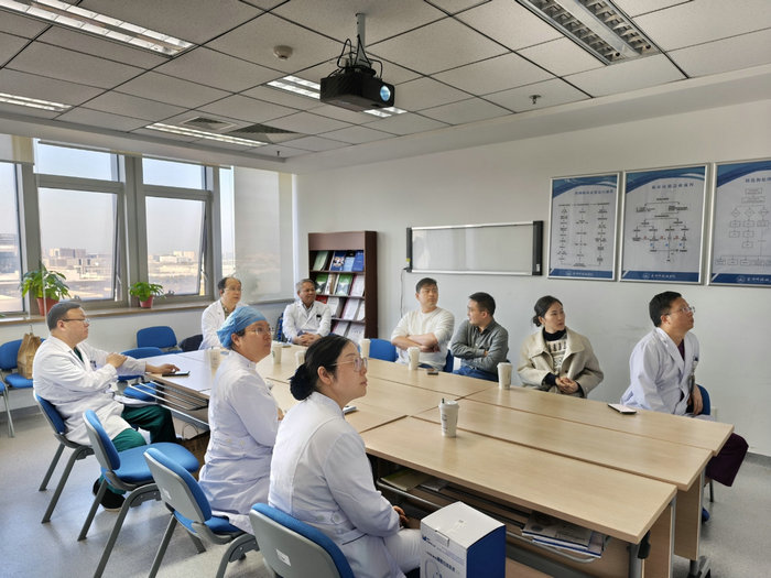 我院成功完成复杂心脏手术3.jpg