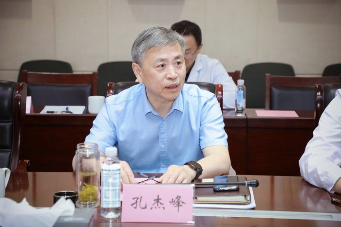 苏大基础医学院与南大苏州医院开启校院合作新篇章3.jpg