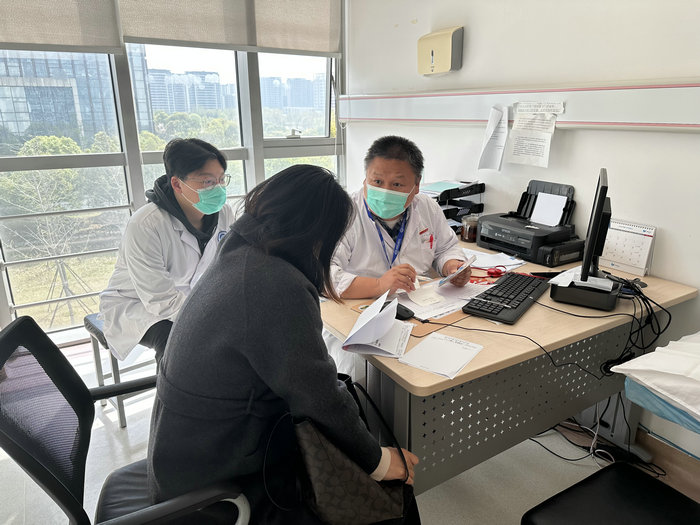 早关爱，孕健康 南大苏州医院开展早孕关爱门诊助力早孕健康.jpg
