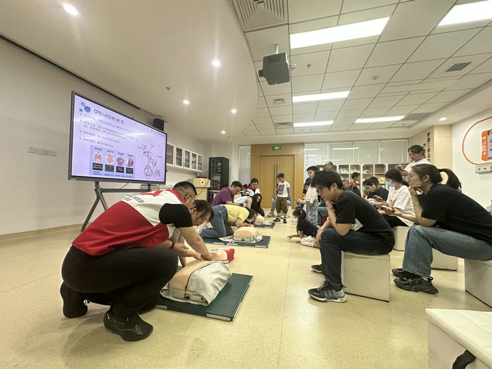 护妇幼、访医院、学急救 南大苏州医院518院庆日系列活动好评如潮6.jpg