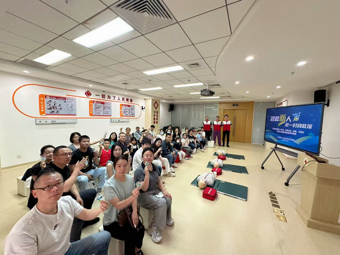 护妇幼、访医院、学急救 南大苏州医院518院庆日系列活动好评如潮5.jpg