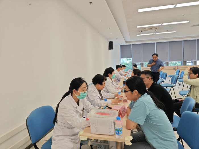 我院开展“健康送审协” 多学科联合义诊活动2.jpg