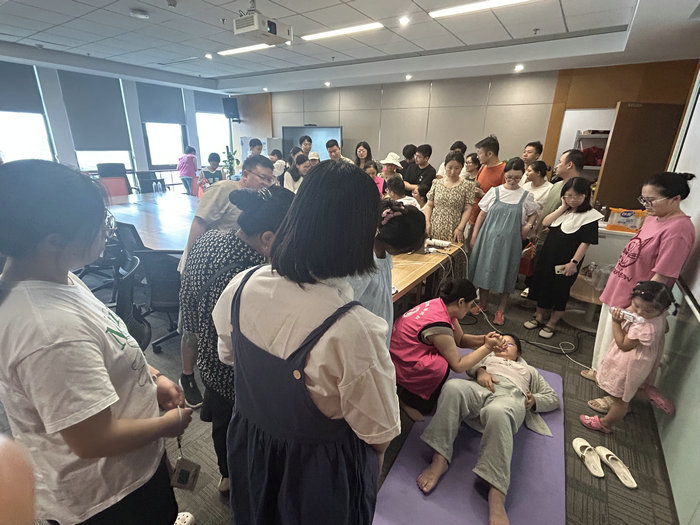 “科学孕育 快乐同行”我院走进通安分院开展孕期健康指导沙龙3.jpg