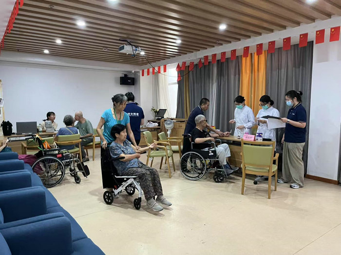 新华日报（交汇点）：南大苏州医院携手养老公寓深化失智症康养服务