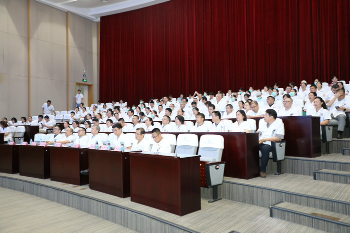 我院举行2025年中国医师节主题学习会.JPG