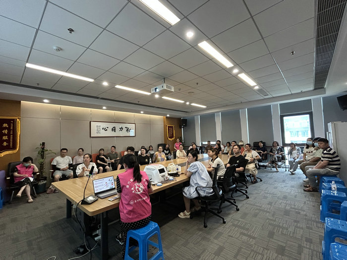“医社携手·安心孕育”我院走进通安社区开展孕期健康课堂2.jpg