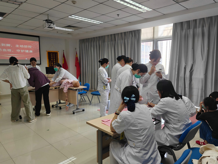 从头到脚 主动防控——我院举办2026年“世界血栓日”职工主题活动.jpg 从头到脚 主动防控——我院举办2026年“世界血栓日”职工主题活动.jpg