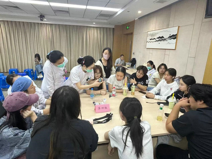 我院举办苏州市继教项目,聚焦区域化糖尿病慢病管理.jpg 我院举办苏州市继教项目,聚焦区域化糖尿病慢病管理.jpg
