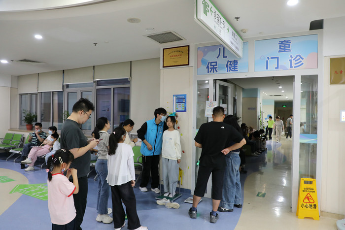 我院开展儿童生长发育骨龄专项义诊，守护孩子“长高黄金期”2.JPG